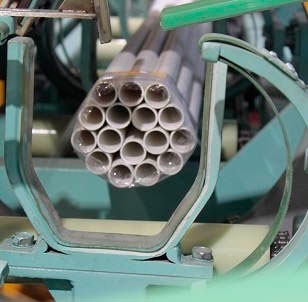 máquina empaquetadora de tubos y máquina de bandas