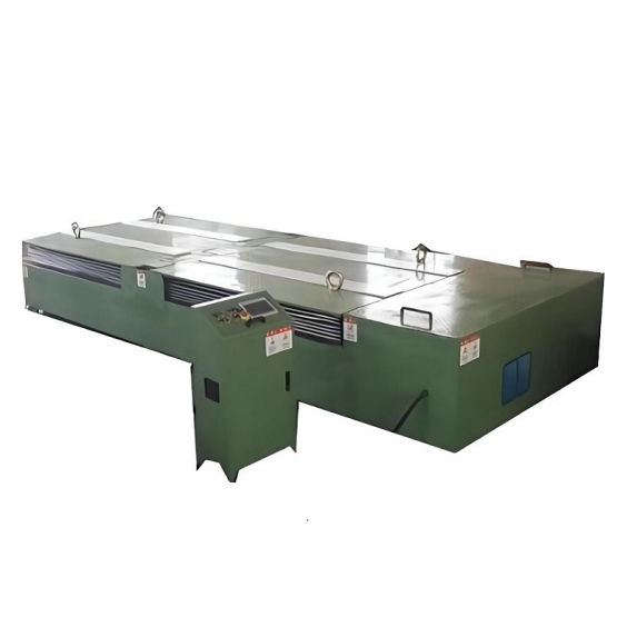 mold flipping table and mold flipper