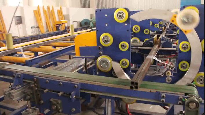 Aluminum profile banding machine