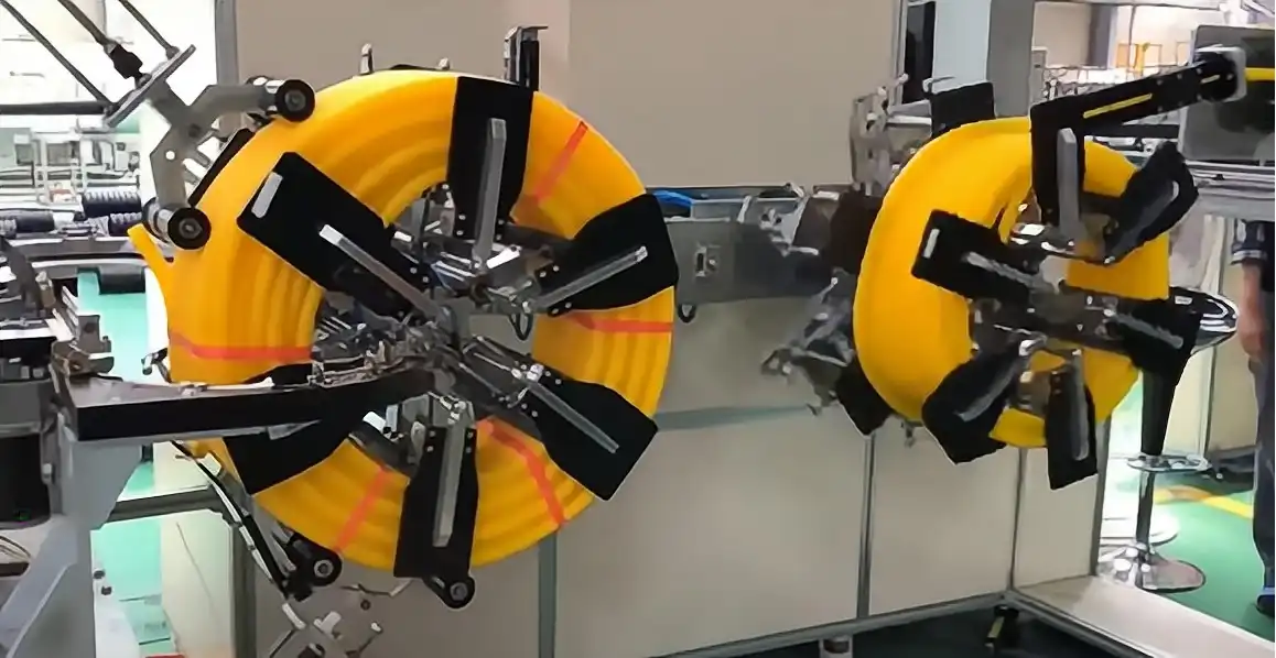 Machine d'enroulement et de cerclage de tuyaux-2