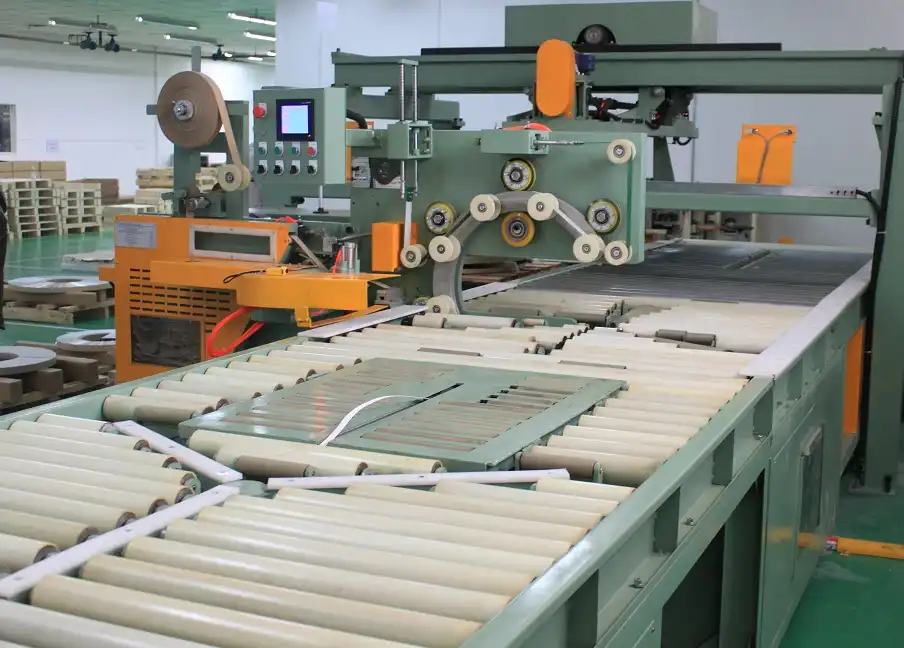 horizontal steel coil wrapping machine