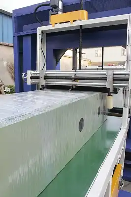 stretch wrapping machine