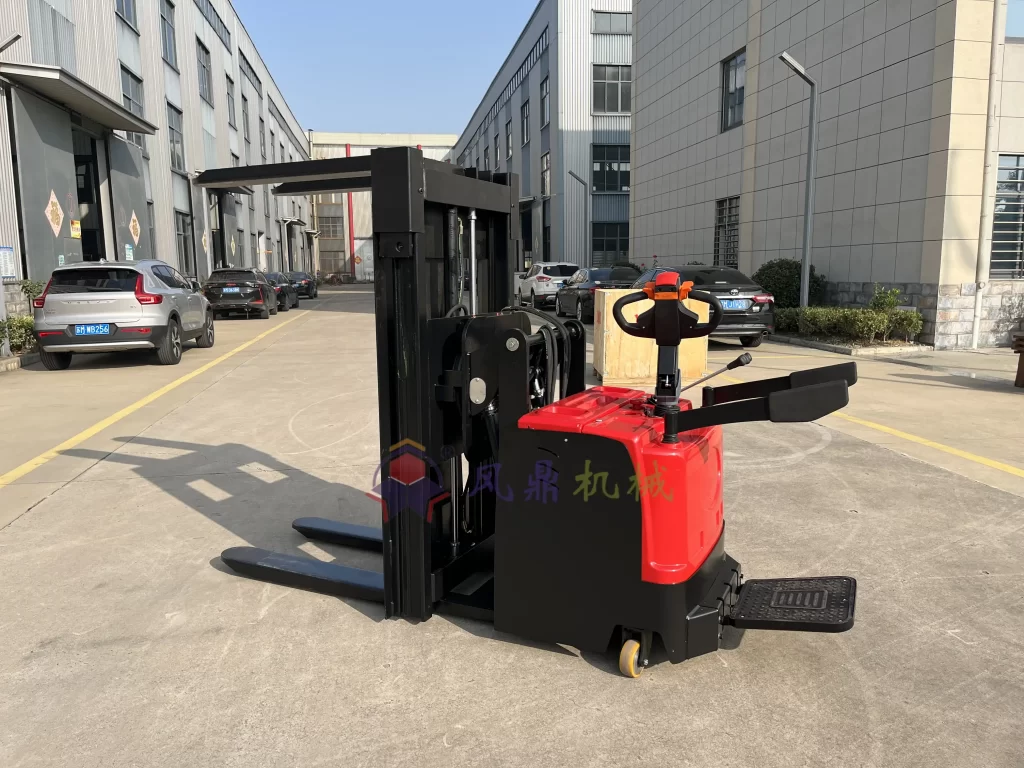 mobile pallet inverter (7)