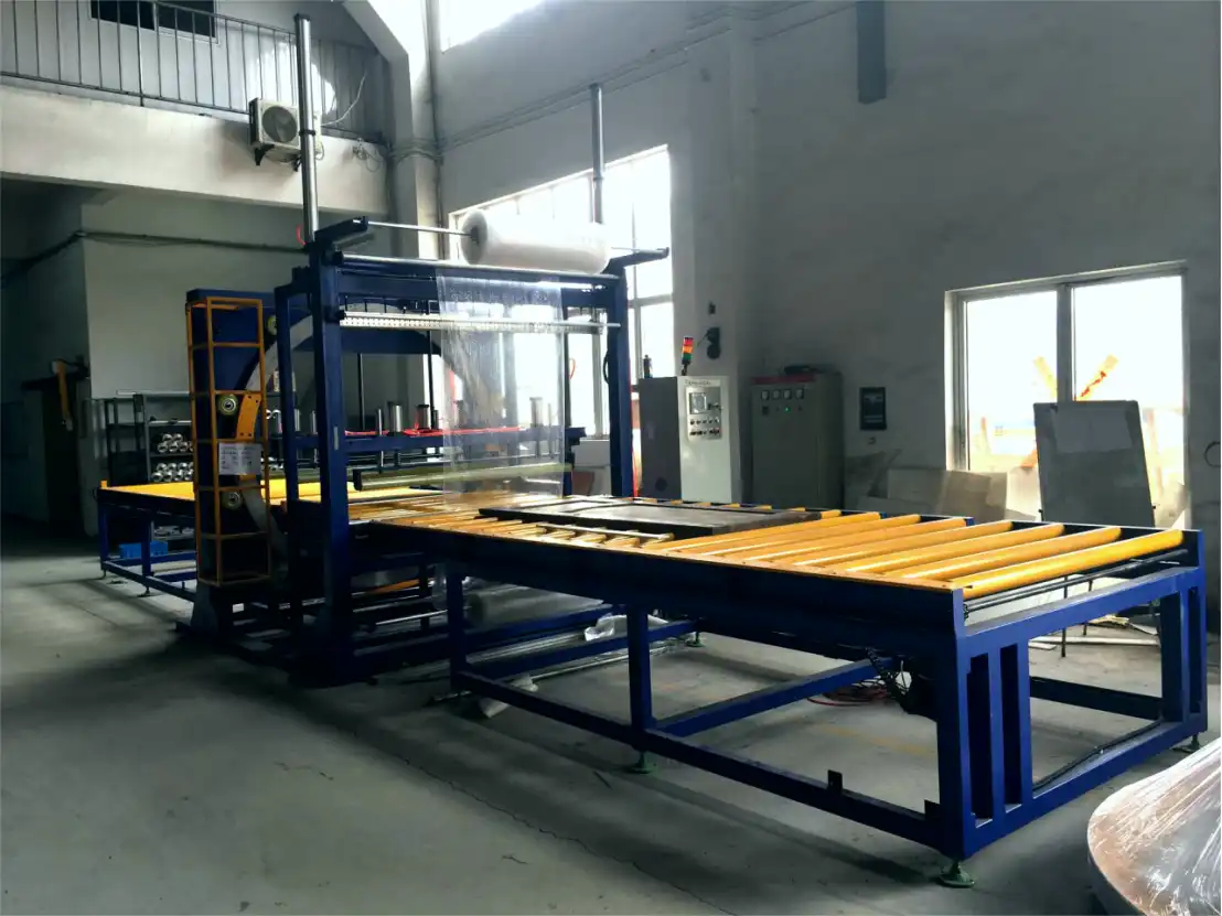Orbital stretch wrapper with bubble film covering device-manufacturer