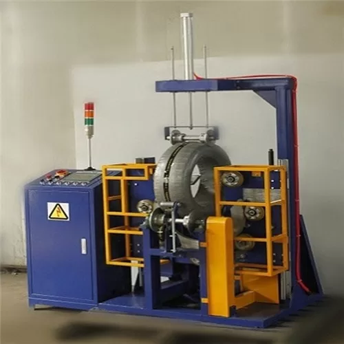 Machine d'emballage de pneus