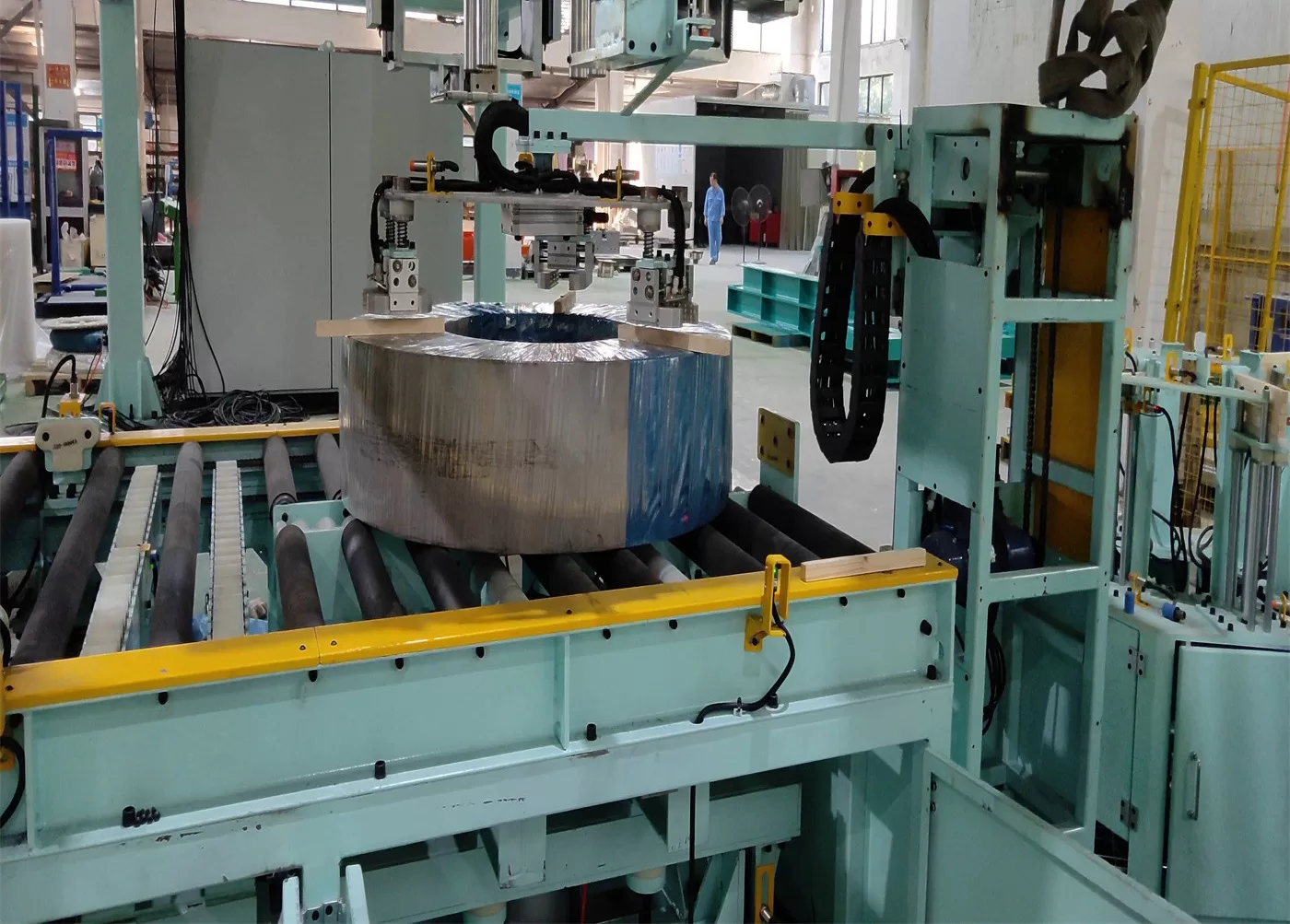 How to Control Film Overlap on Steel Coil Wrapping Machines - Detail 2