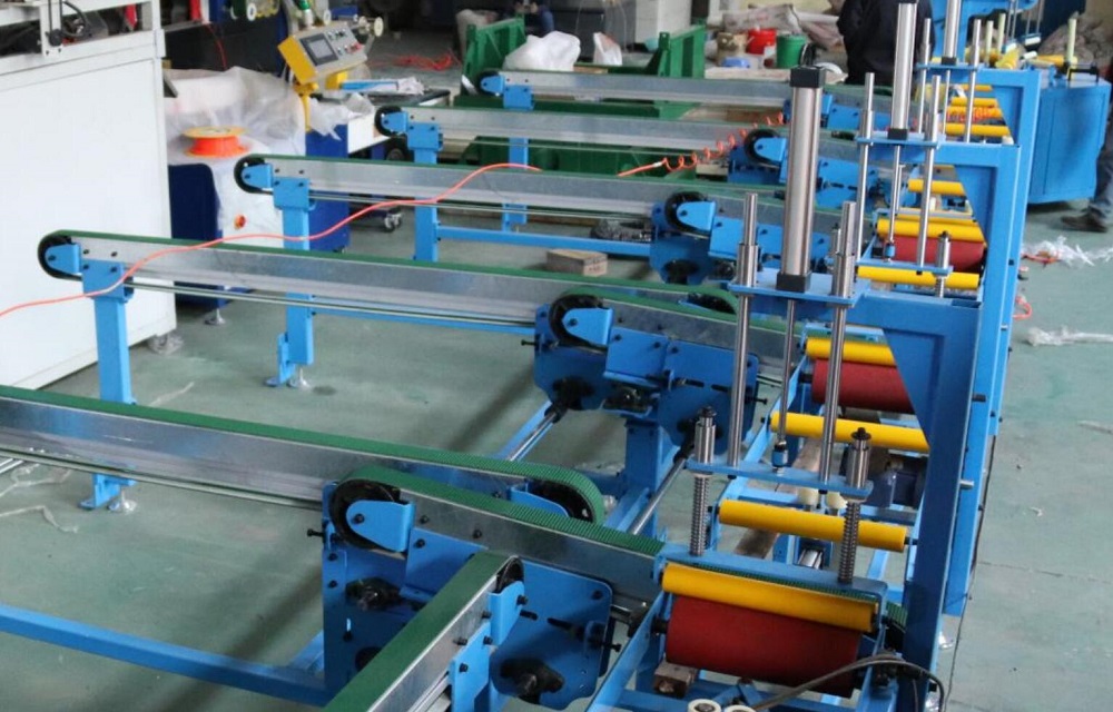 Conveyor tranfer table