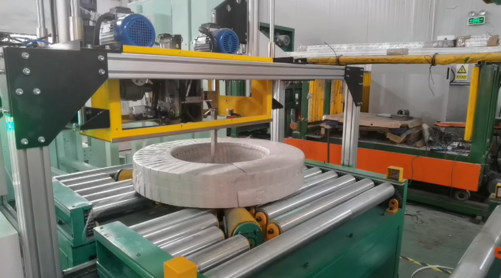 machines de cerclage de bobines d'acier
