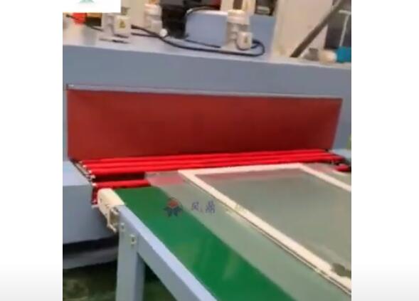 machine à rétrécir les portes ou fenêtres