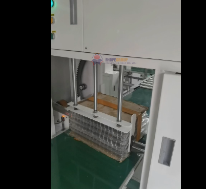 machine à relier automatique à ruban adhésif pour boîtes