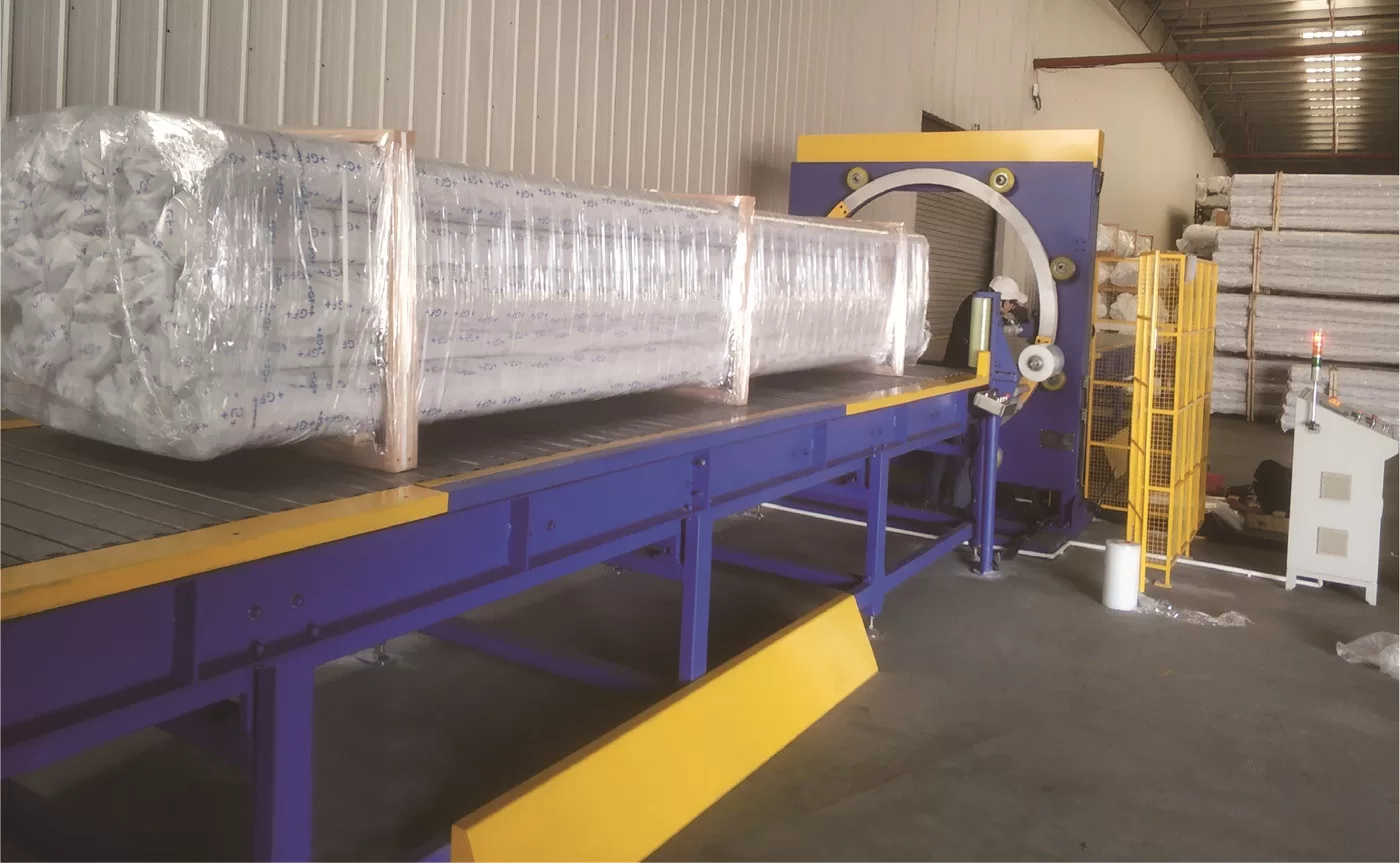 1horizontal wrapping machine gg1500 ce approved convey jpg