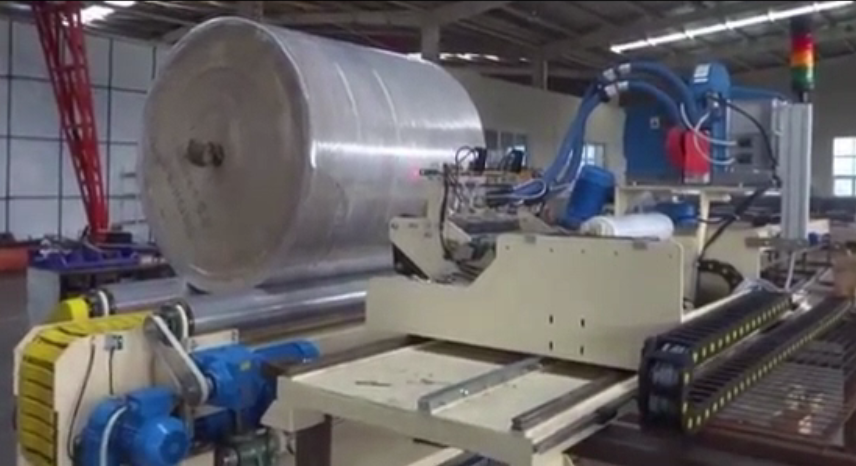 Automatic roll stretch wrapping machine Automatic roll stretch wrapping machine