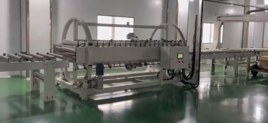 Máquina volteadora de placas de alta resistencia con giro de 180° para placas de acero gruesas. Máquina volteadora de placas de alta resistencia con giro de 180° para placas de acero gruesas.