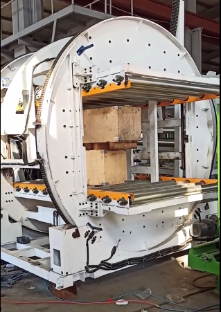 Pruebas de máquinas de volteo de chapas y planchas de 180° dentro de nuestra fábrica. Pruebas de máquinas de volteo de chapas y planchas de 180° dentro de nuestra fábrica.